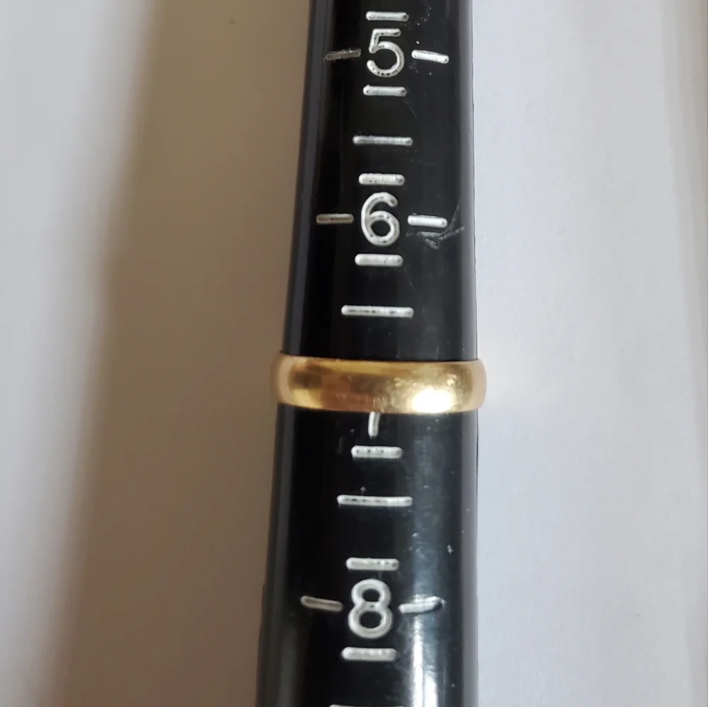 14K Gold Wedding Band Ring 4mm Width Size 7 - Picture 3 of 3